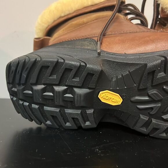 UGG Adirondack III Waterproof boots Size 10 Fisherman Core B93 - Picture 10 of 10